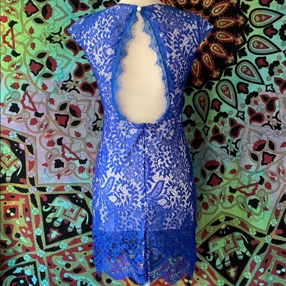 Dresses & Skirts - Gorgeous royal blue dress